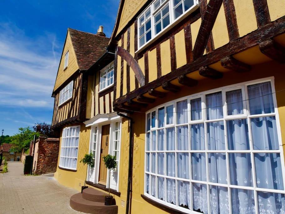 Huge Luxury 8 Bed Manor House Hot Tub Pool Table * Saffron Walden