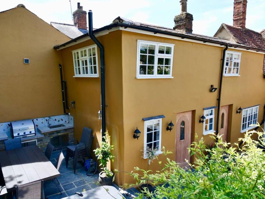 Huge Luxury 8 Bed Manor House Hot Tub Pool Table